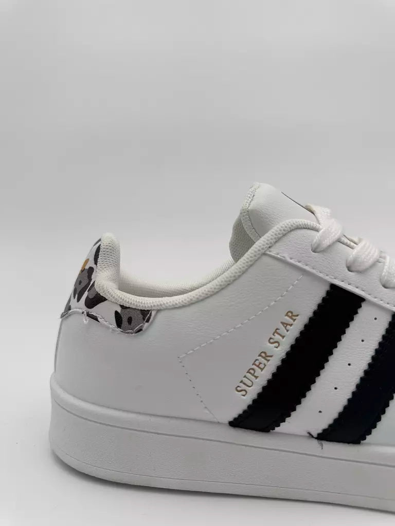 Adidas Superstar