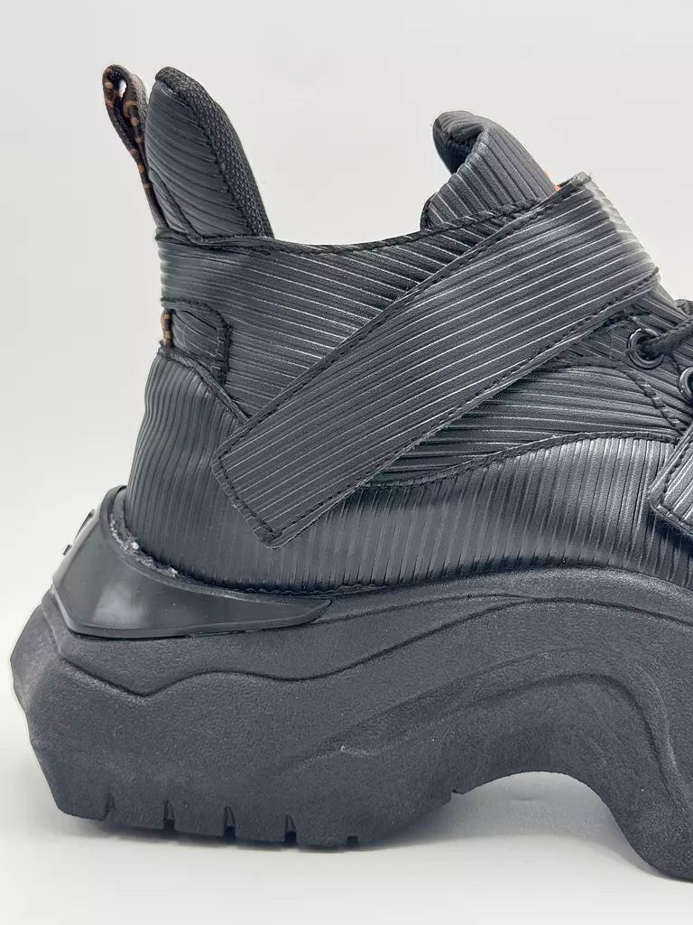 Louis Vuitton High top