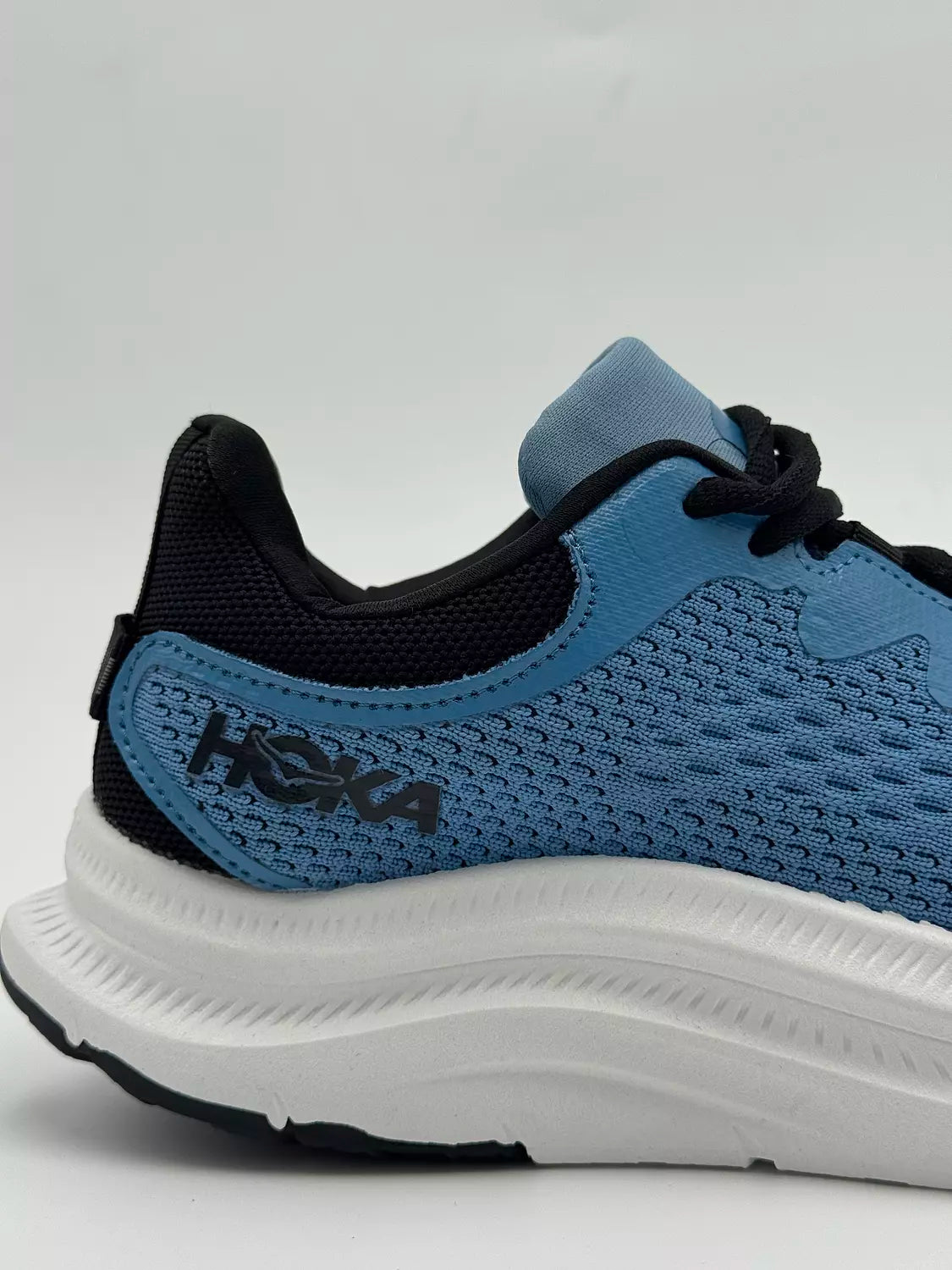 Hoka Kawana (blue)