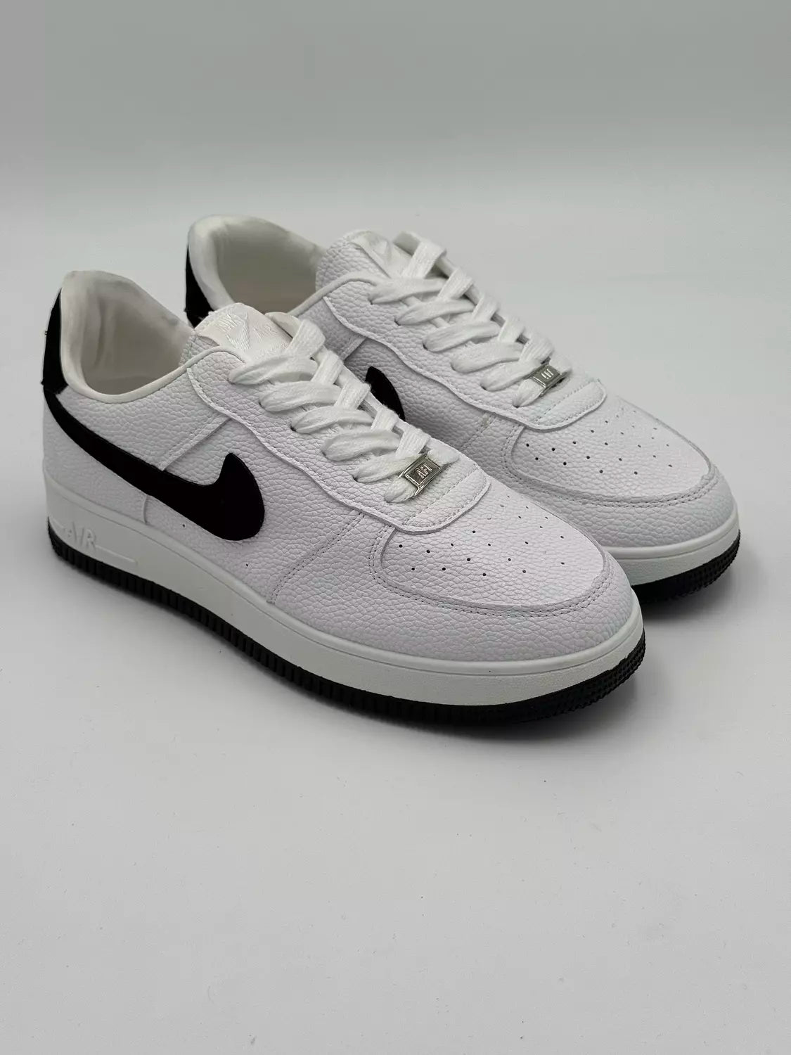 Nike Air Force 1'07 (BW)