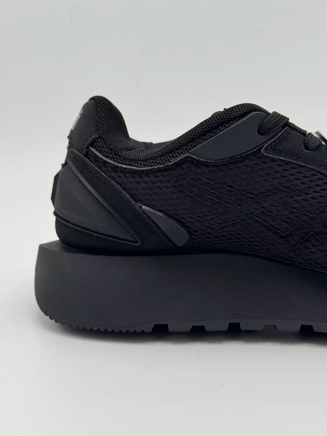 Onitsuka Tiger (black)