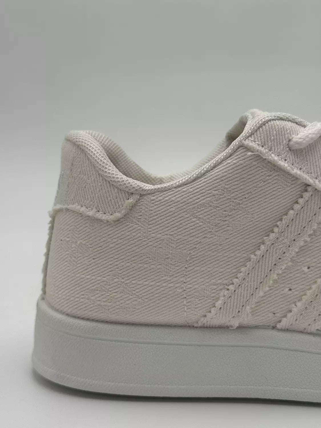 Adidas Superstar "denim textured white"