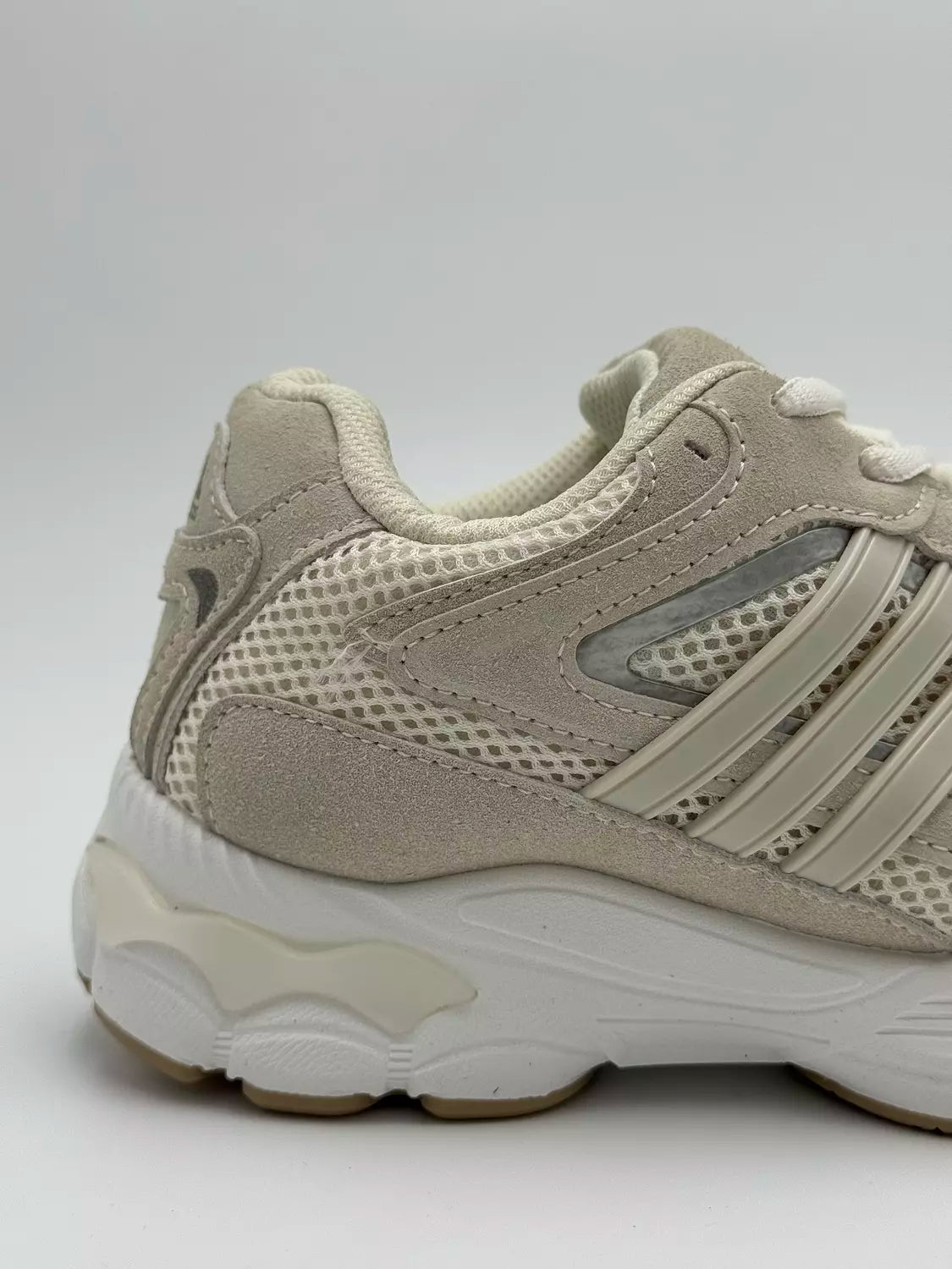 Adidas Response "Beige"
