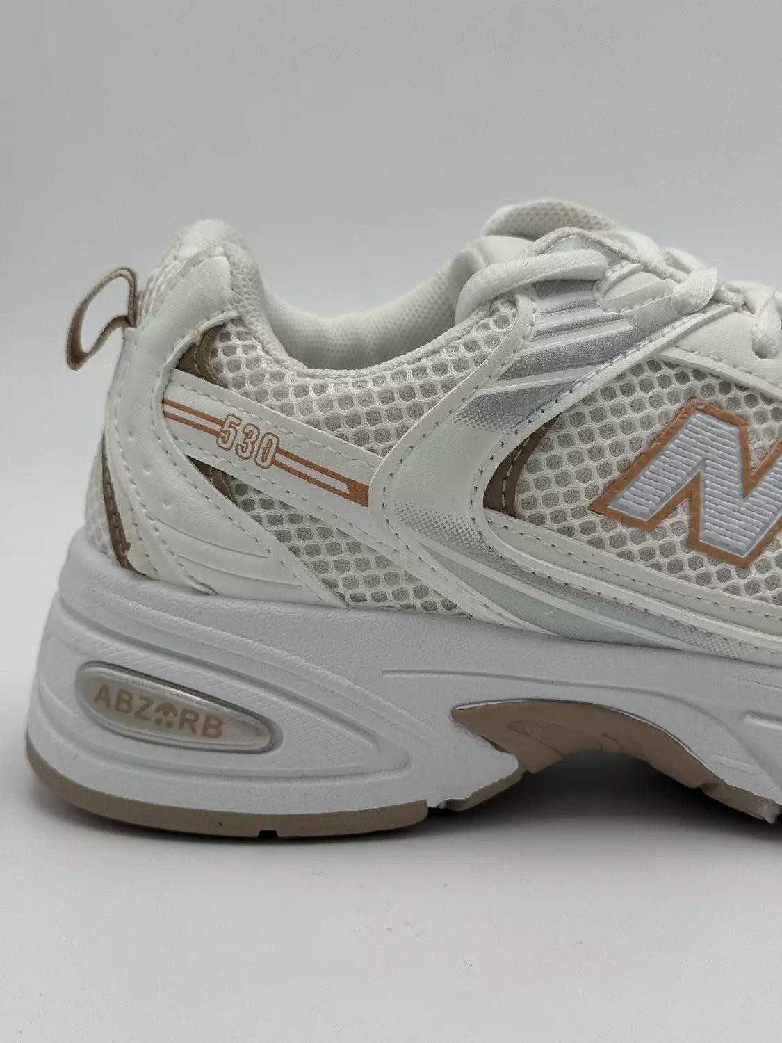 New Balance 530 (Beige)