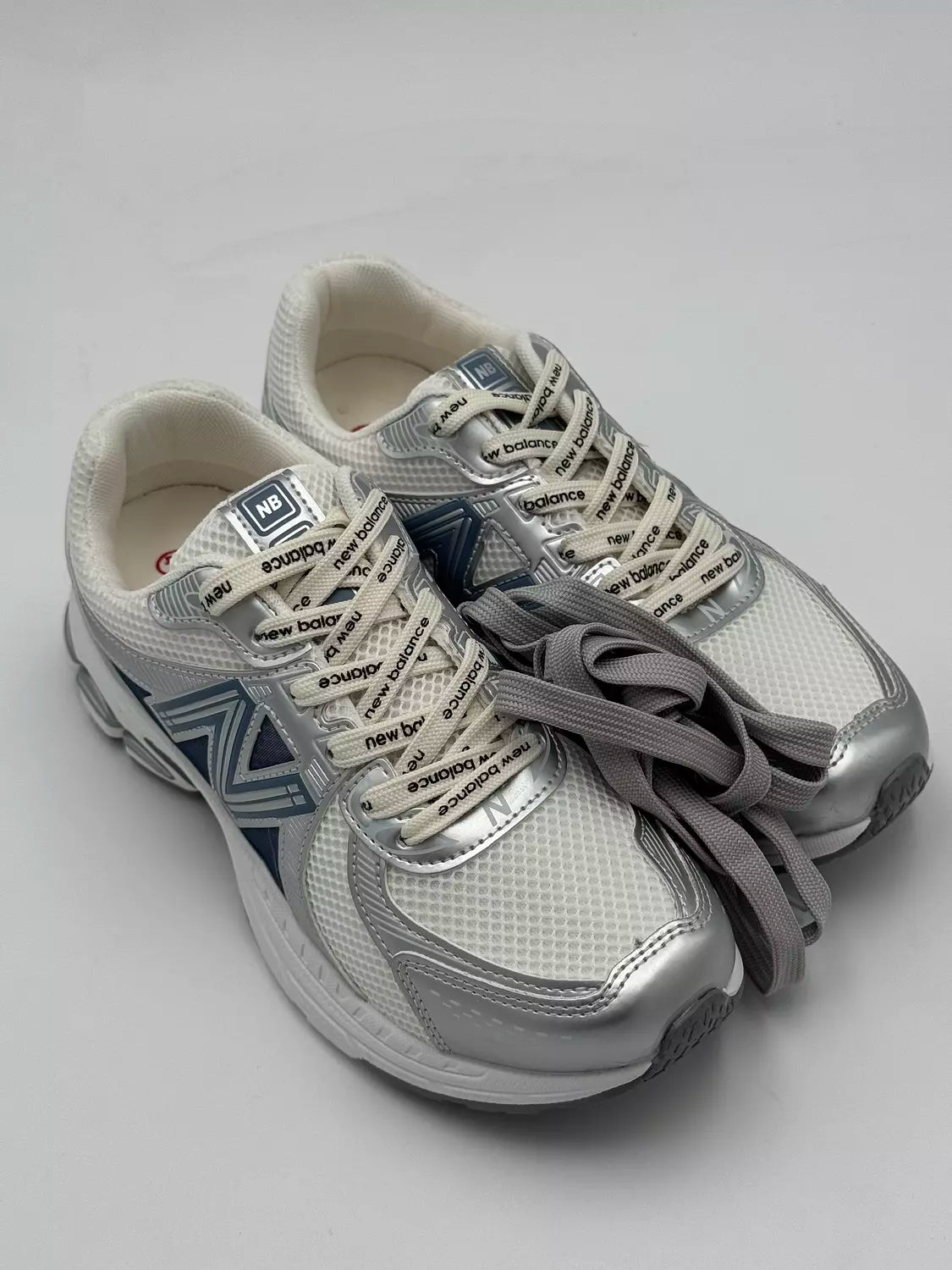 New Balance 860V2 (Arctic Grey)