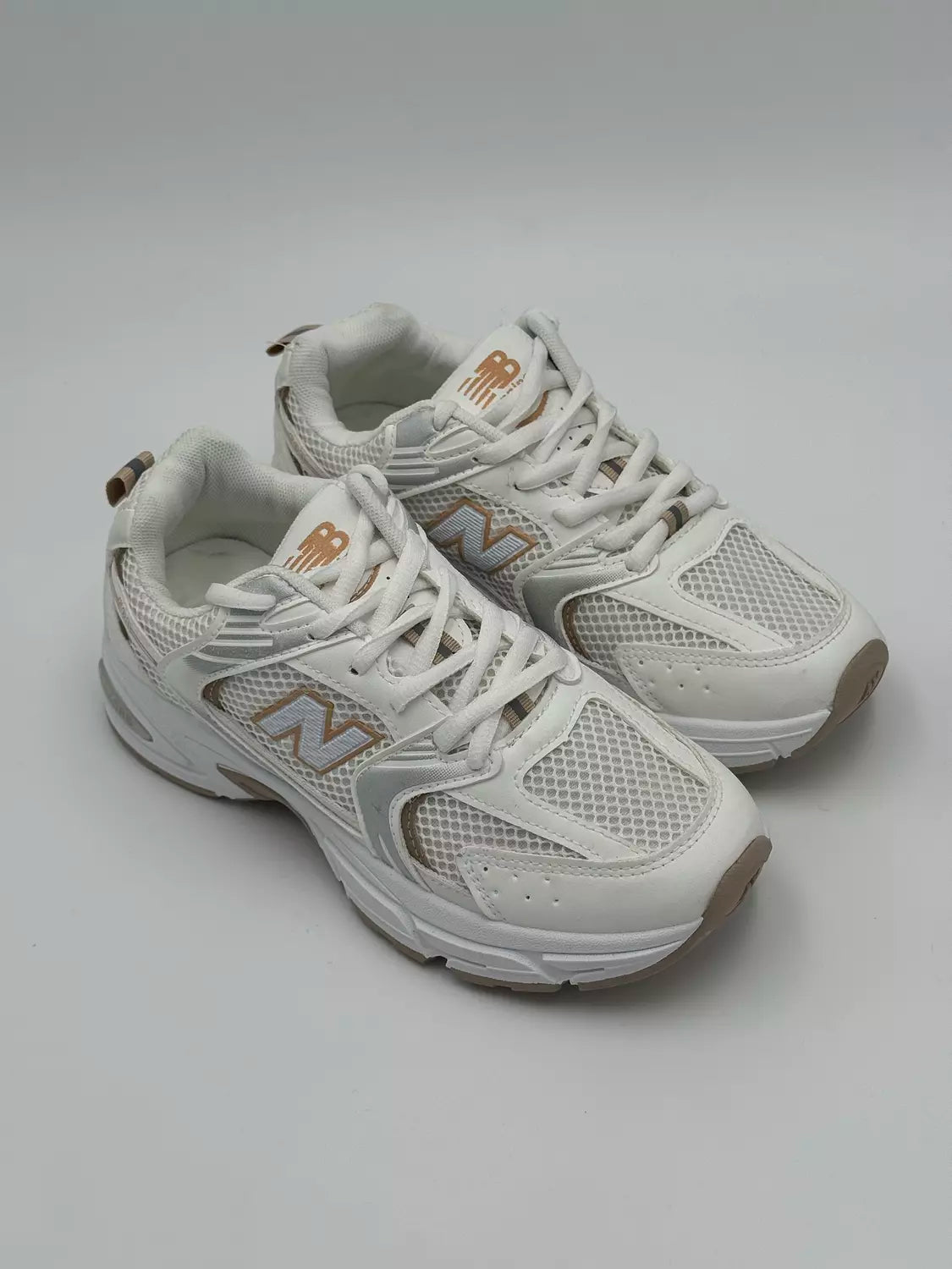 New Balance 530 (Beige)