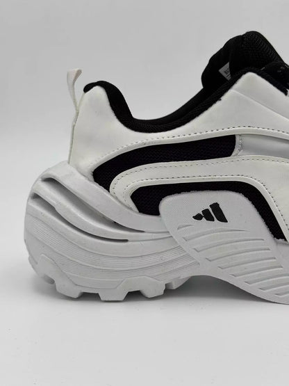 Adidas Wonder Runner (white silver)