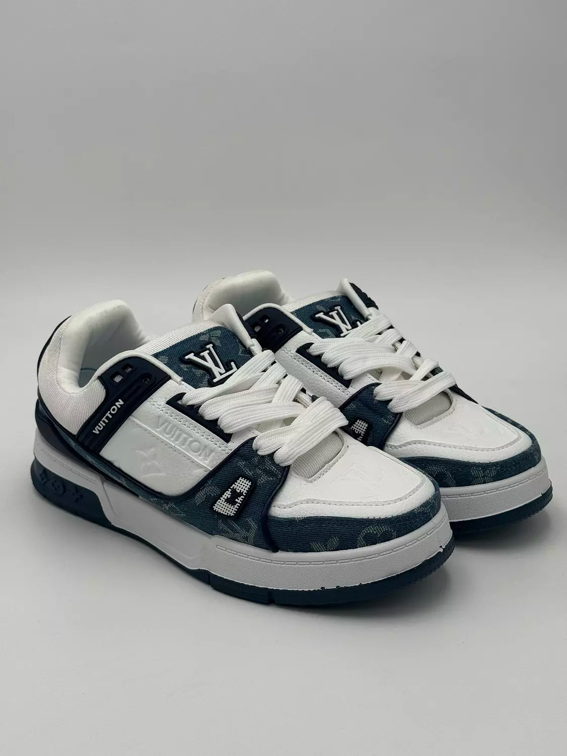 Louis Vuitton LV Trainer" monogram denim.B"