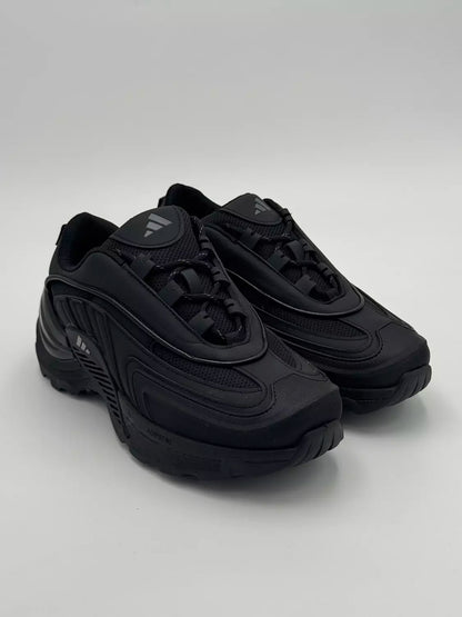 Adidas Wonder Runner Turbo "black cat"