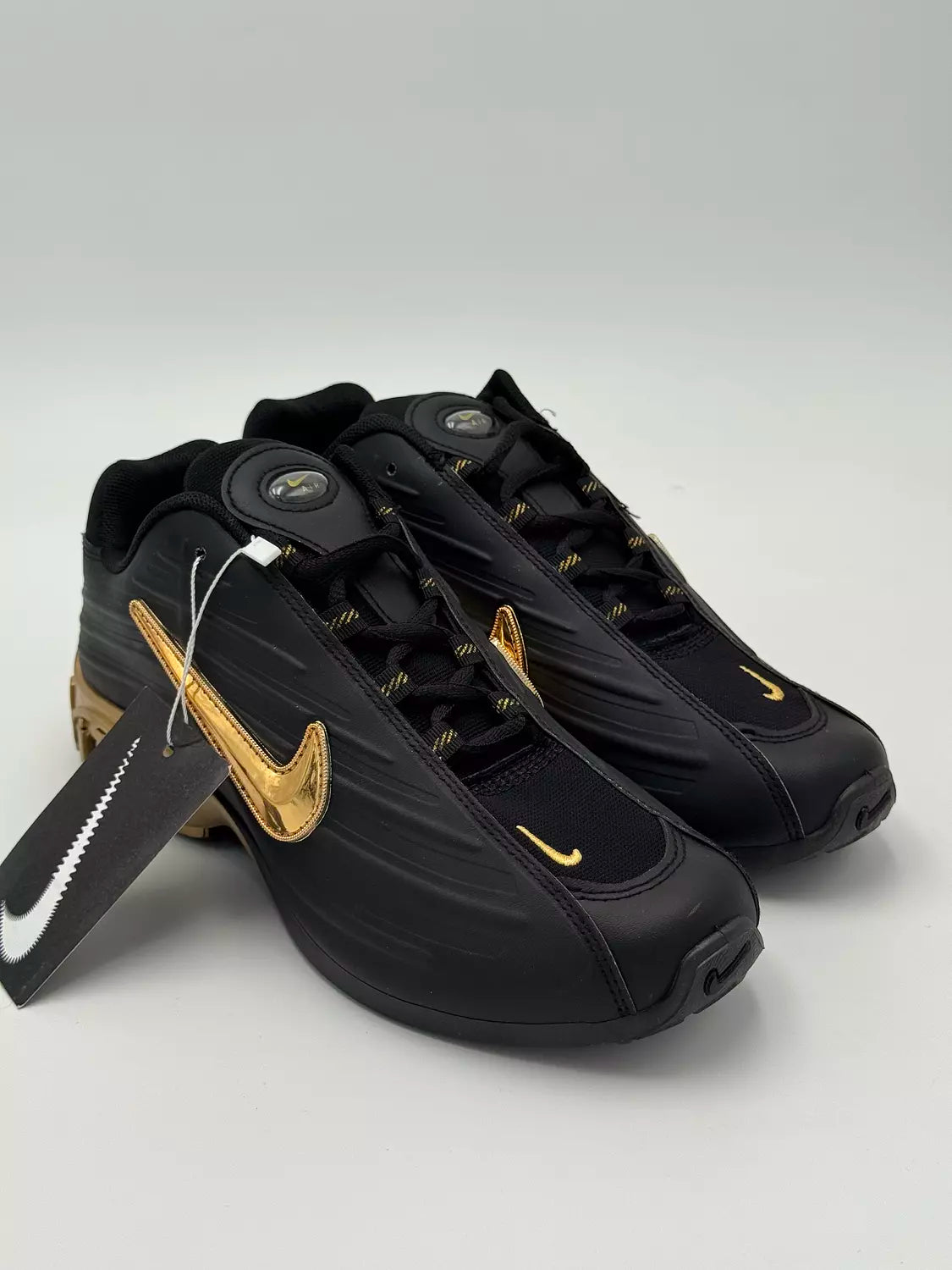 Nike Air Max Plus TN "Black Metallic Gold"
