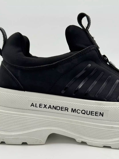 Alexander McQueen Tread Slick (B)