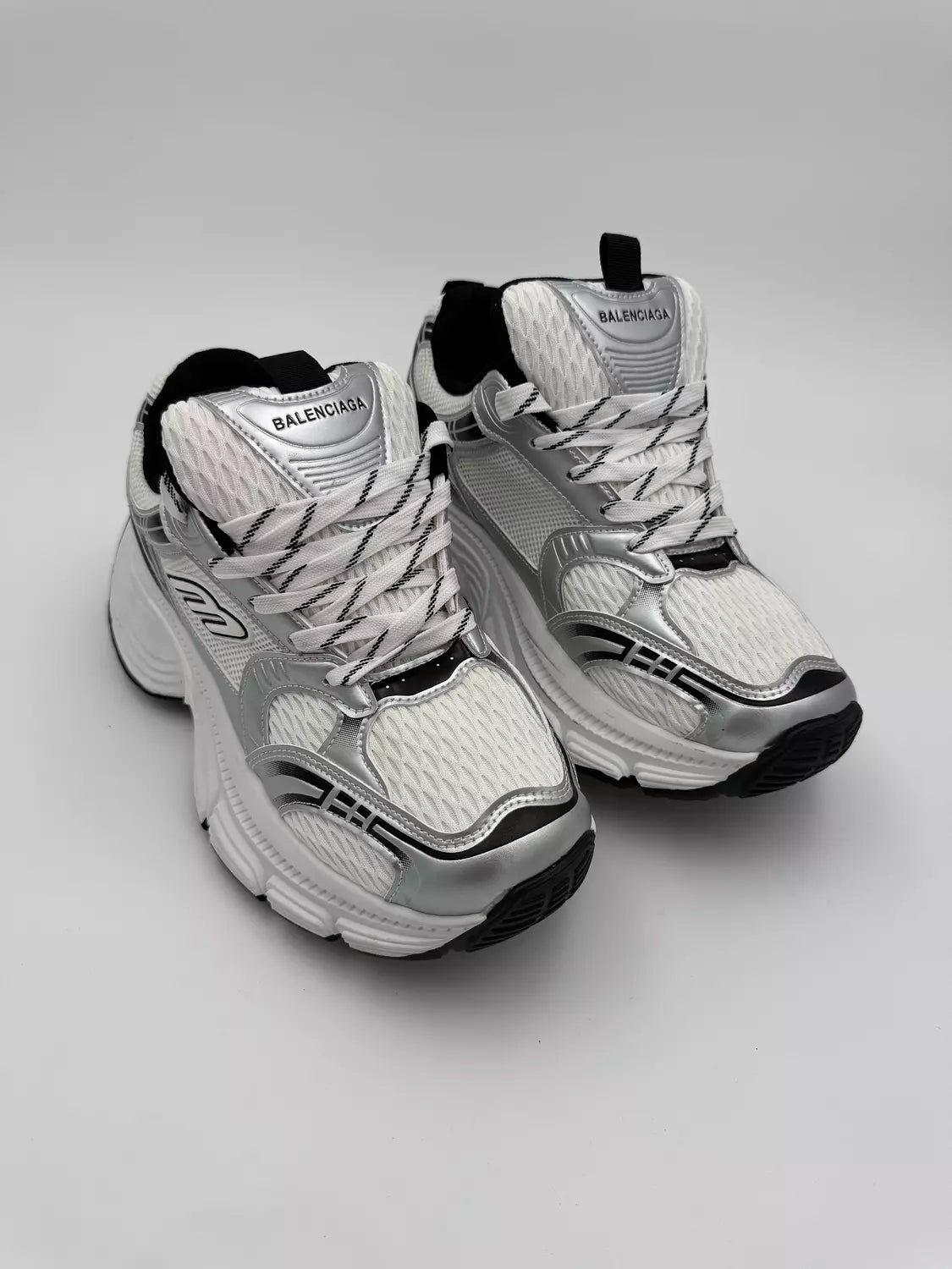 Balenciaga 10XL