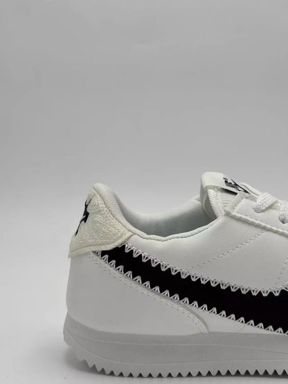 Nike Cortez "black heart"