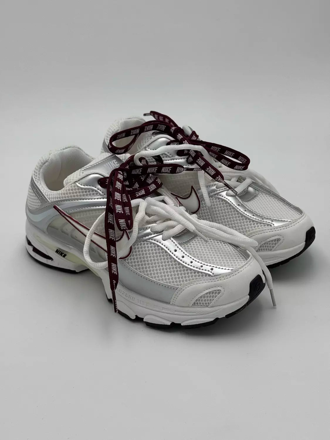 Nike Air Max Moto 2K "red accent"
