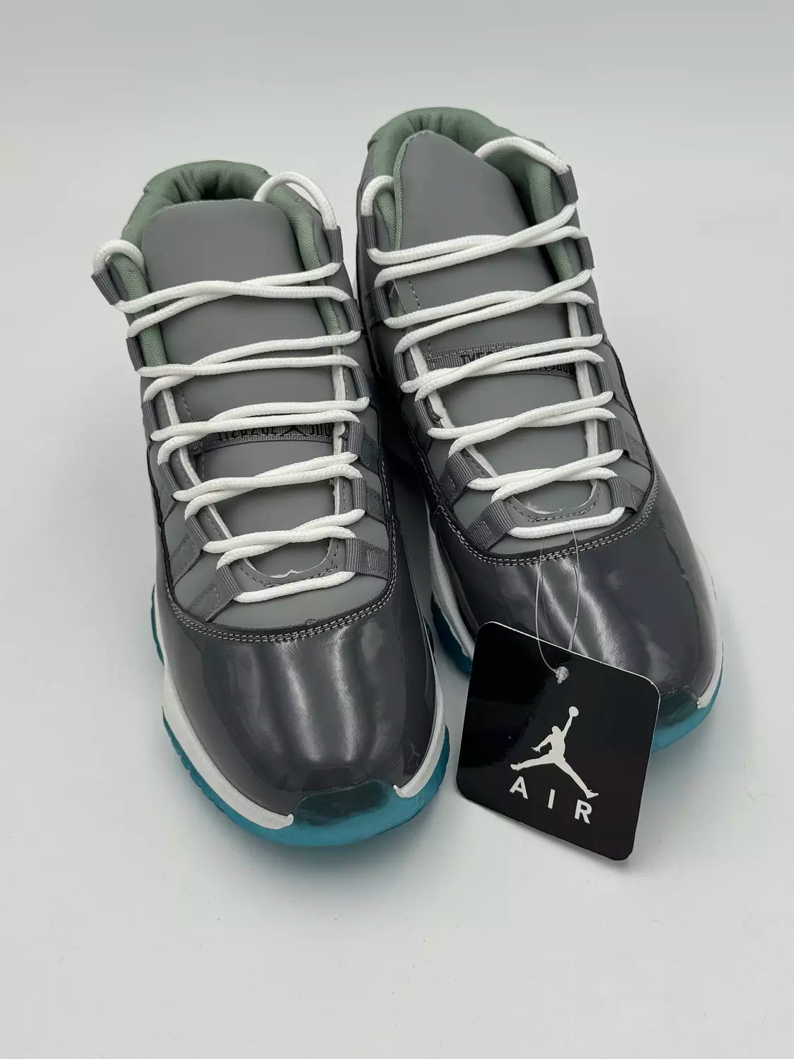 Air Jordan 11 (G&B)