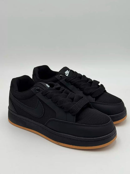 Nike SB FC Classic