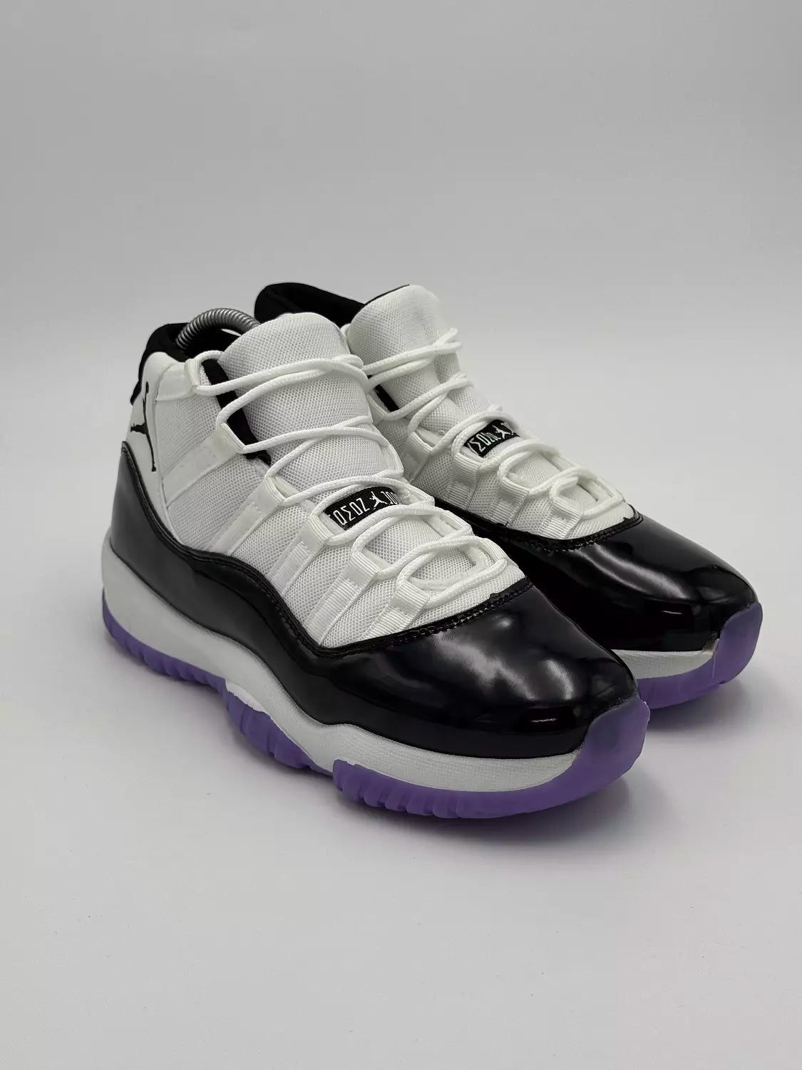 Nike Air Jordan 11 Retro "purple outsole"