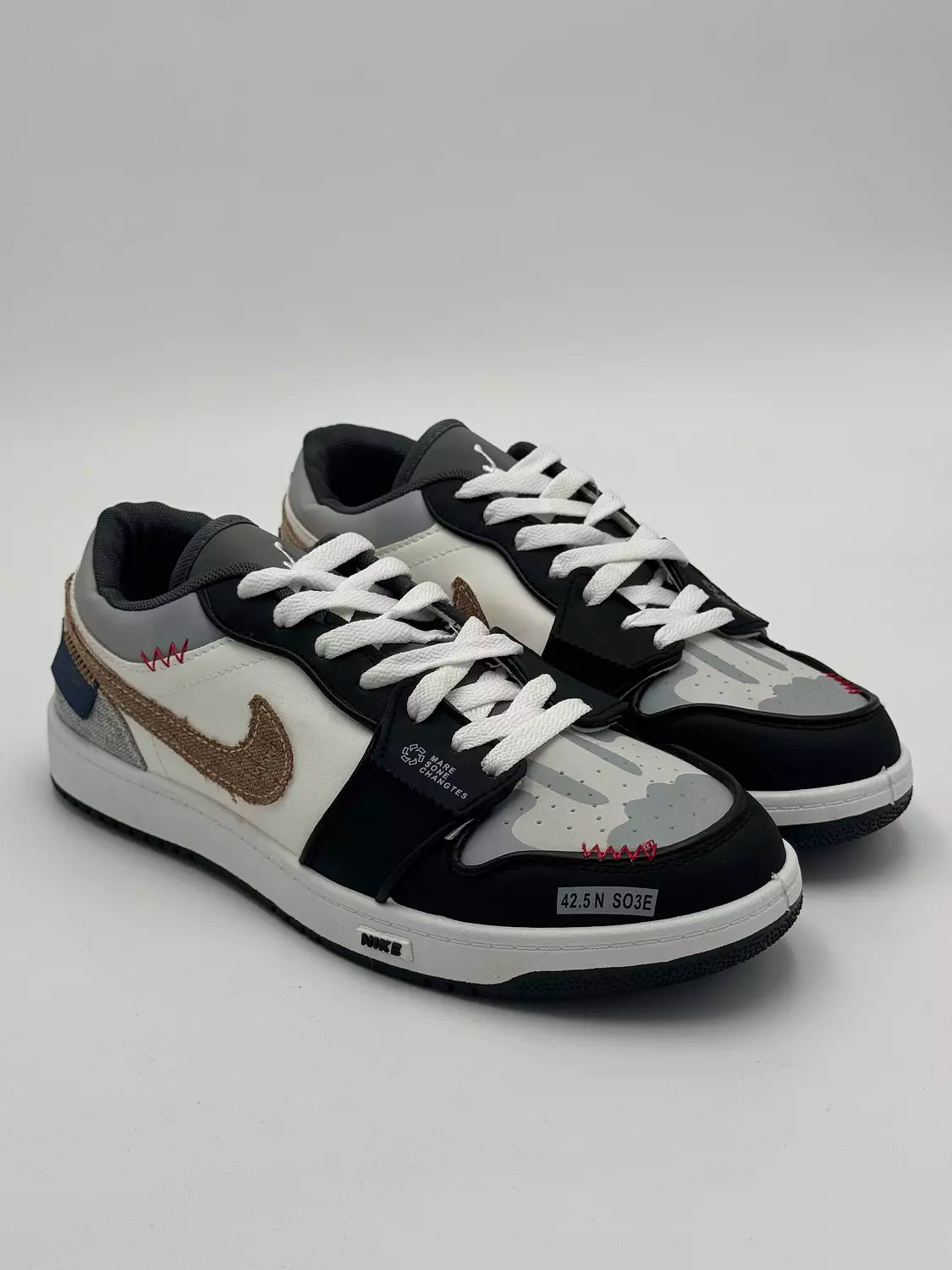 Nike Dunk Low Prank "Black Accent"