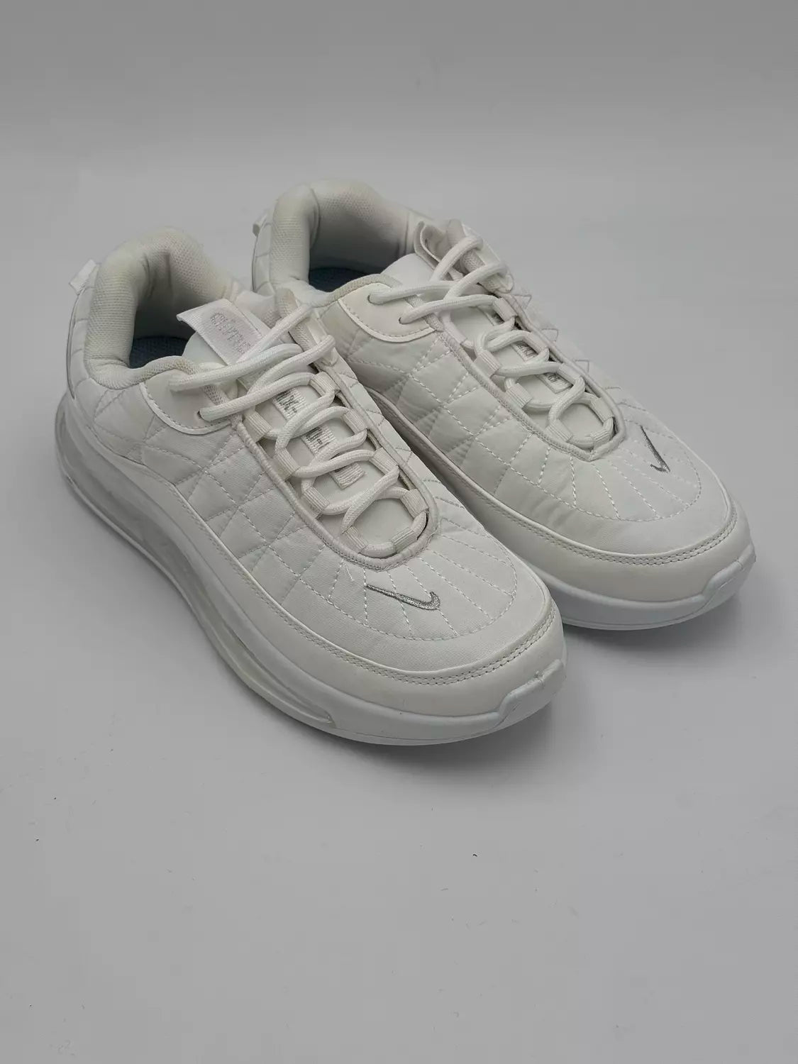 Nike Mx-720-818 (all white)