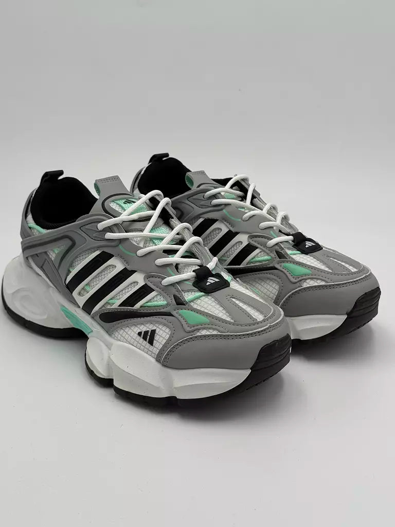 Adidas XLG Runner Deluxe (GXG)