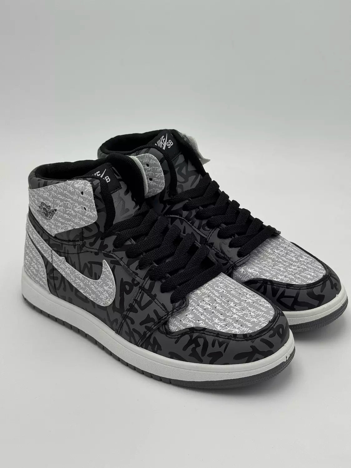 Nike Air Jordan 1 Retro High OG "Rebellionaire"