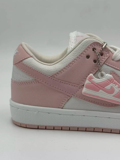 Nike dunk pink