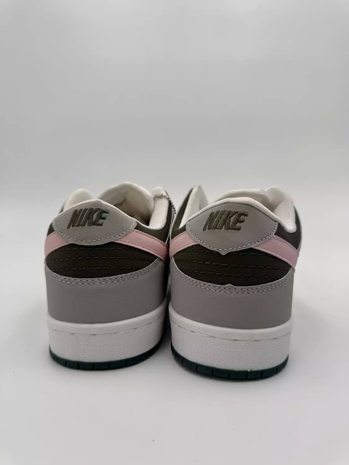 Nike Dunk SB Retro