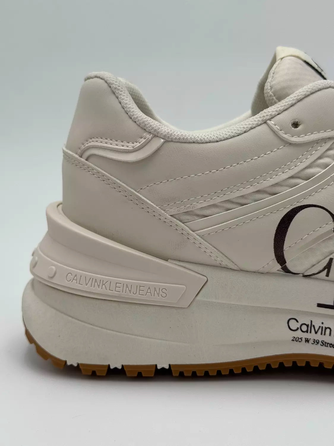 Calvin Klein Sporty Runner "Beige"