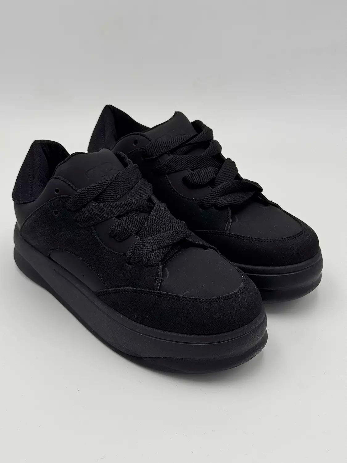 Zara Chunky 220 (black)