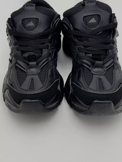 Adidas XLG Runner Deluxe "black cat"