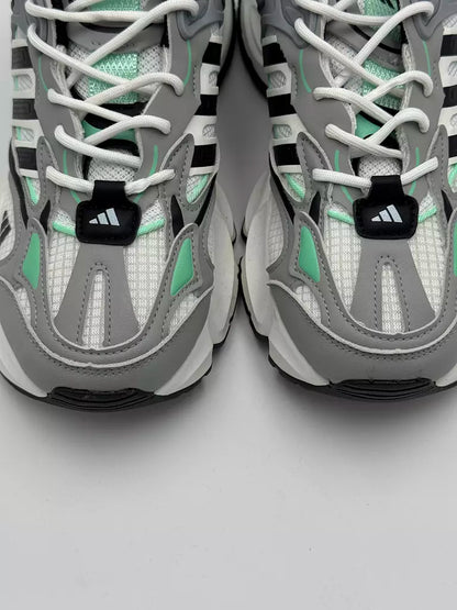 Adidas XLG Runner Deluxe (GXG)