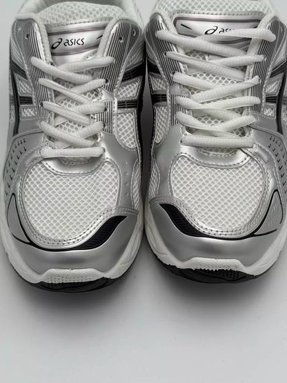 ASICS GEL-Kayano 14 “metallic silver colorway” (w)