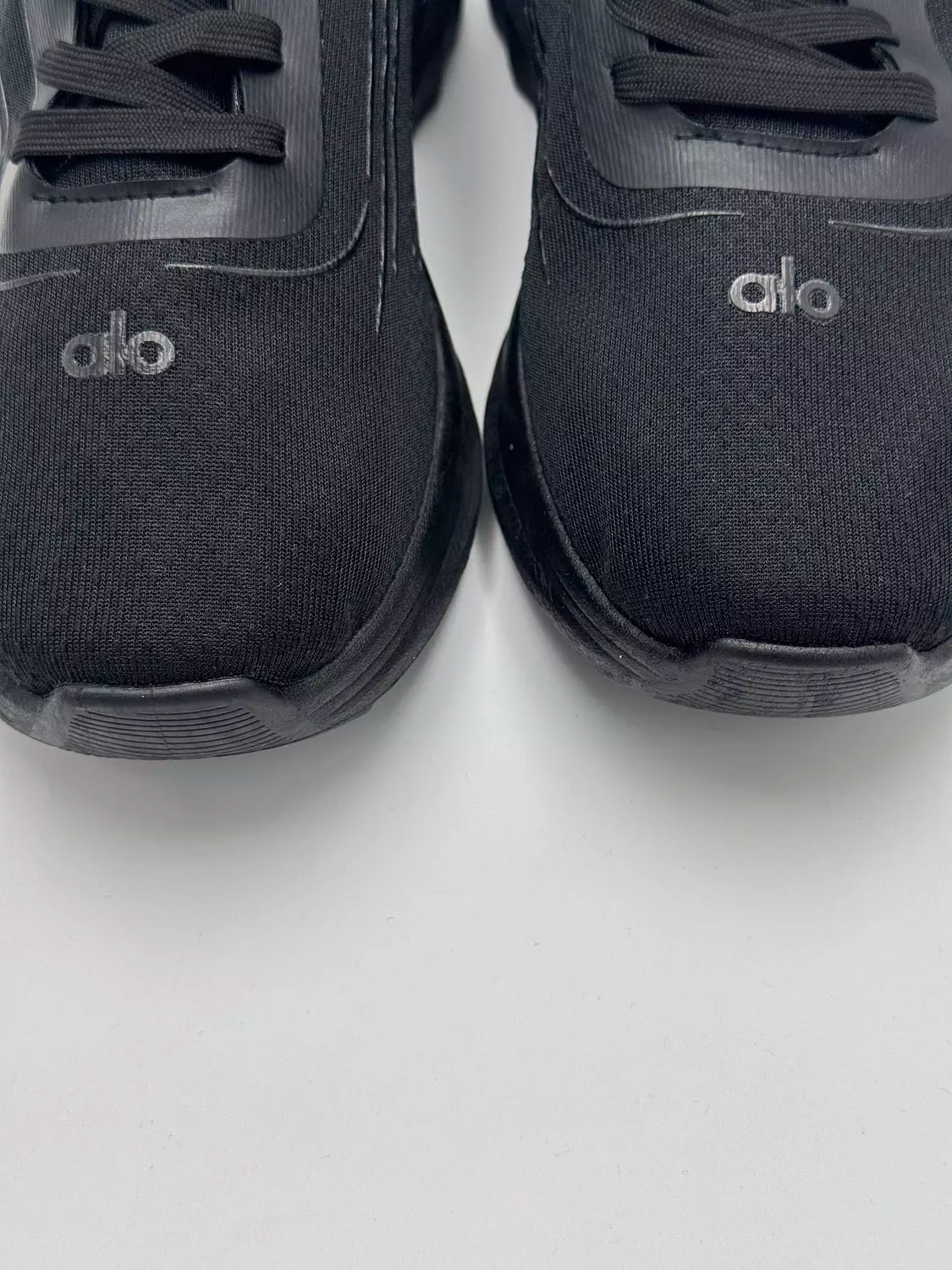 Alo Yoga Runner "Black"