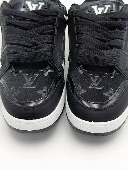 Louis Vuitton Trainer Monogram "Black& White"