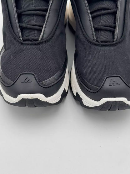 Adidas Wonder Runner (BW)