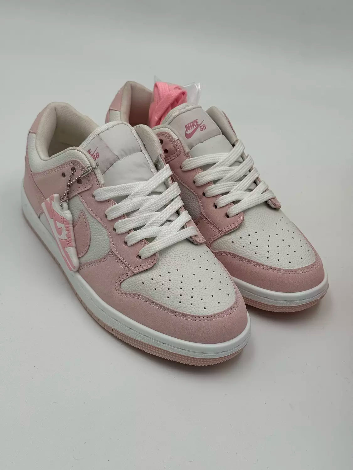 Nike dunk pink