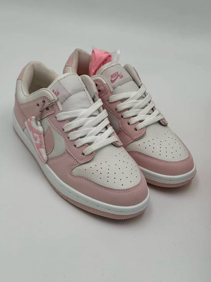 Nike dunk pink