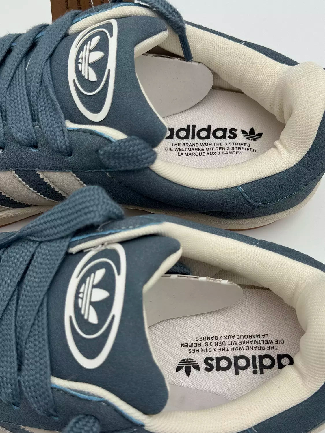 Adidas Campus 00s "blue suede"