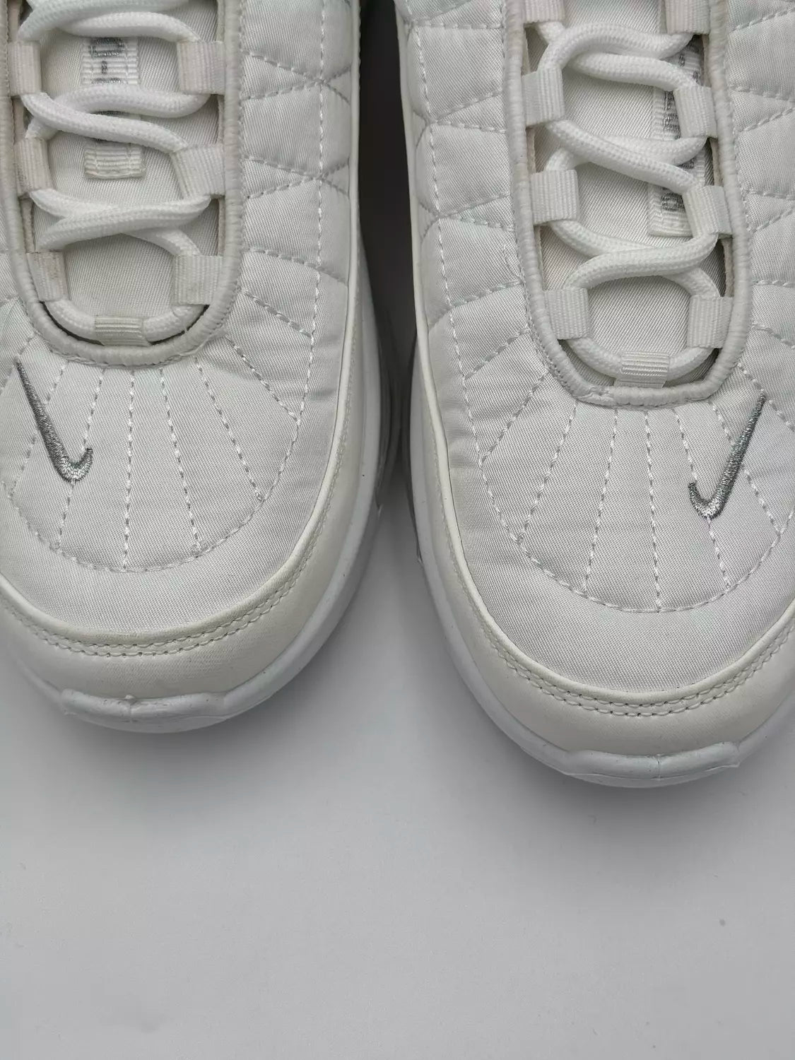 Nike Mx-720-818 (all white)
