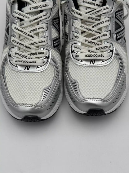 New Balance 860V2 (silver black)