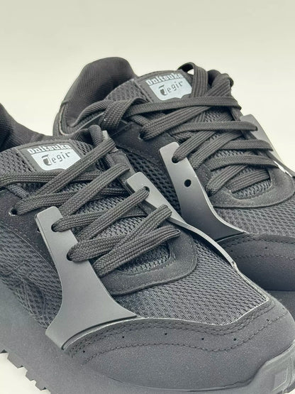Onitsuka Tiger (black)