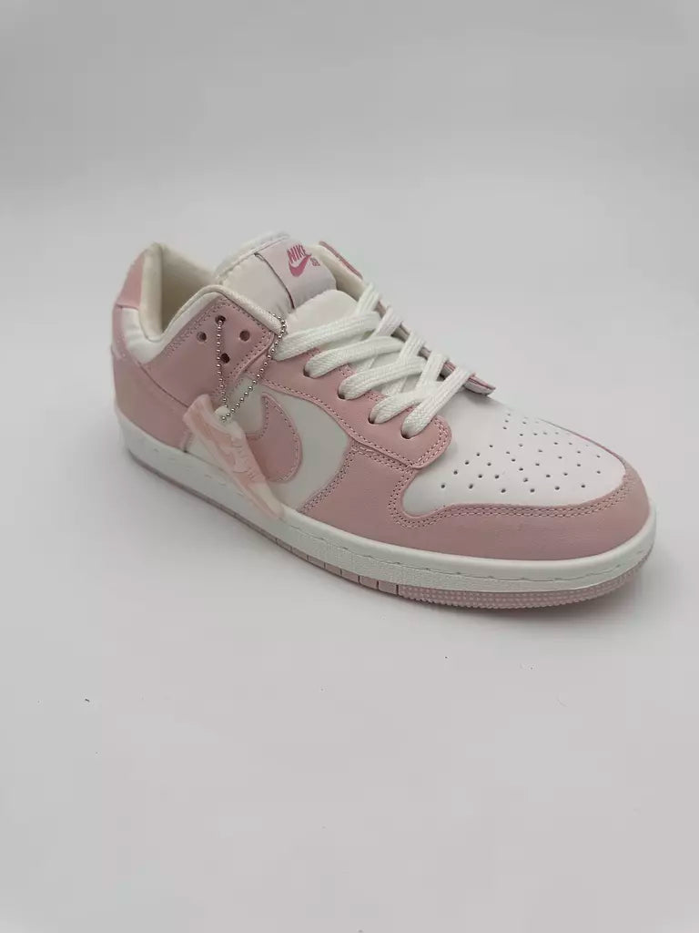 Nike Dunk Low Pink Velvet