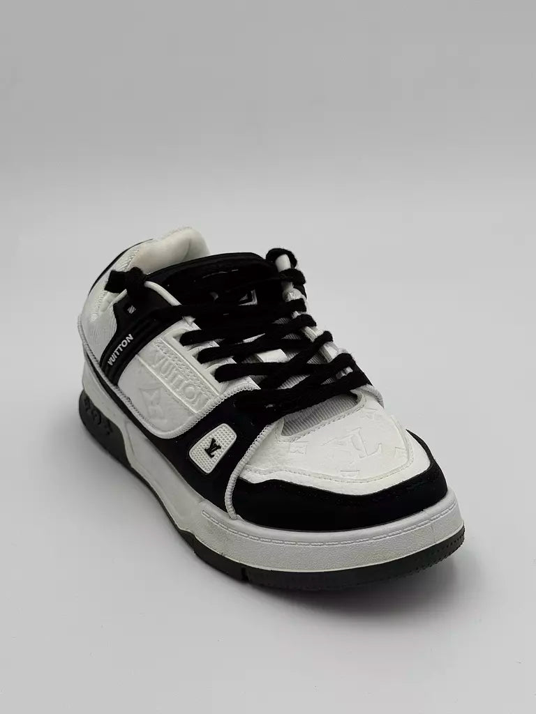 Louis Vuitton Trainer (WXB)