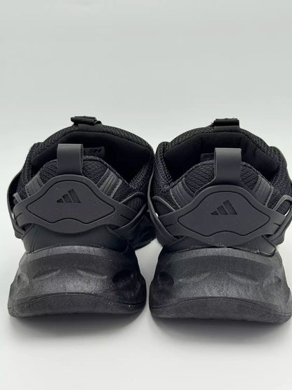 Adidas XLG Runner Deluxe "black cat"