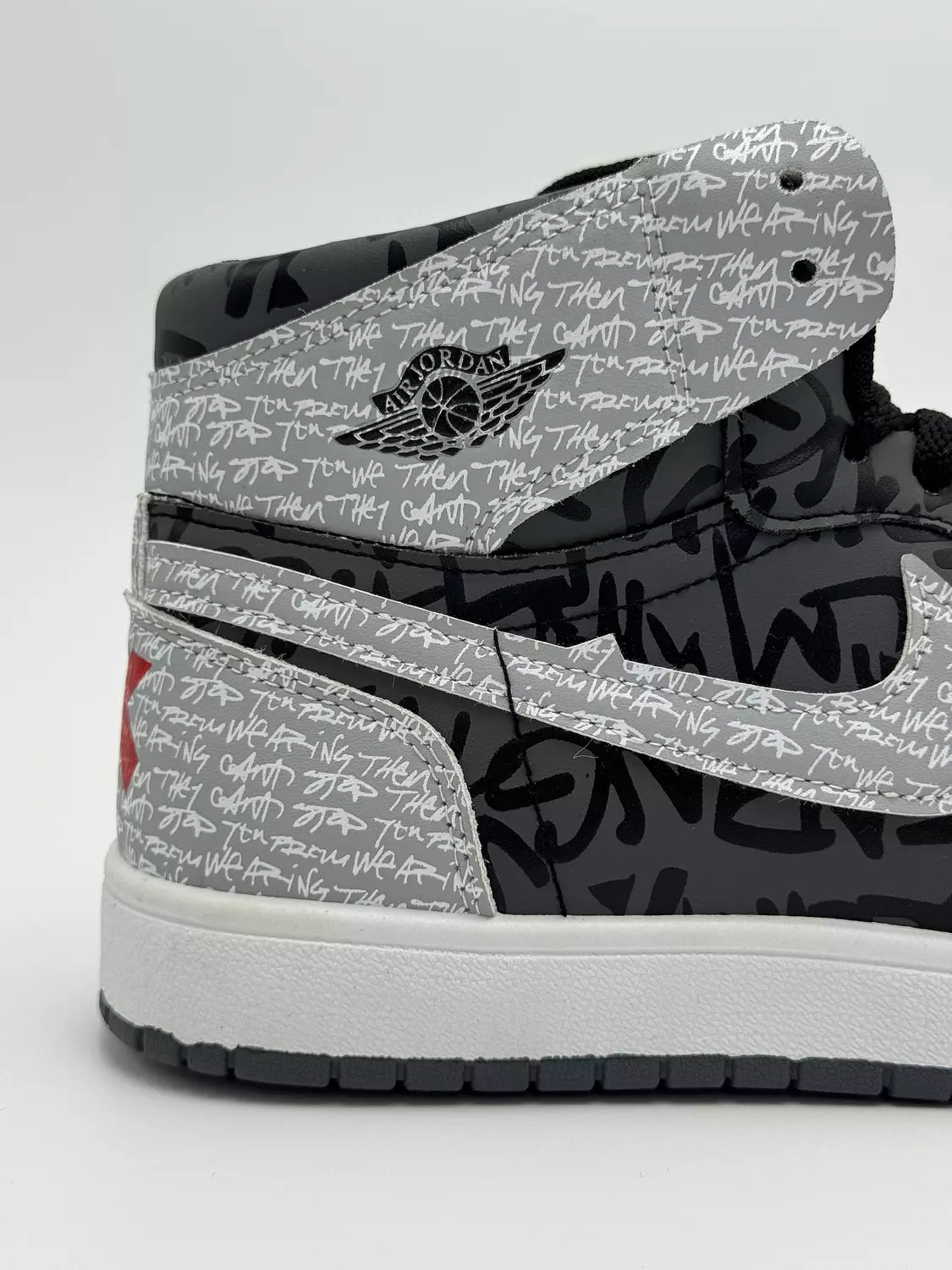 Nike Air Jordan 1 Retro High OG "Rebellionaire"