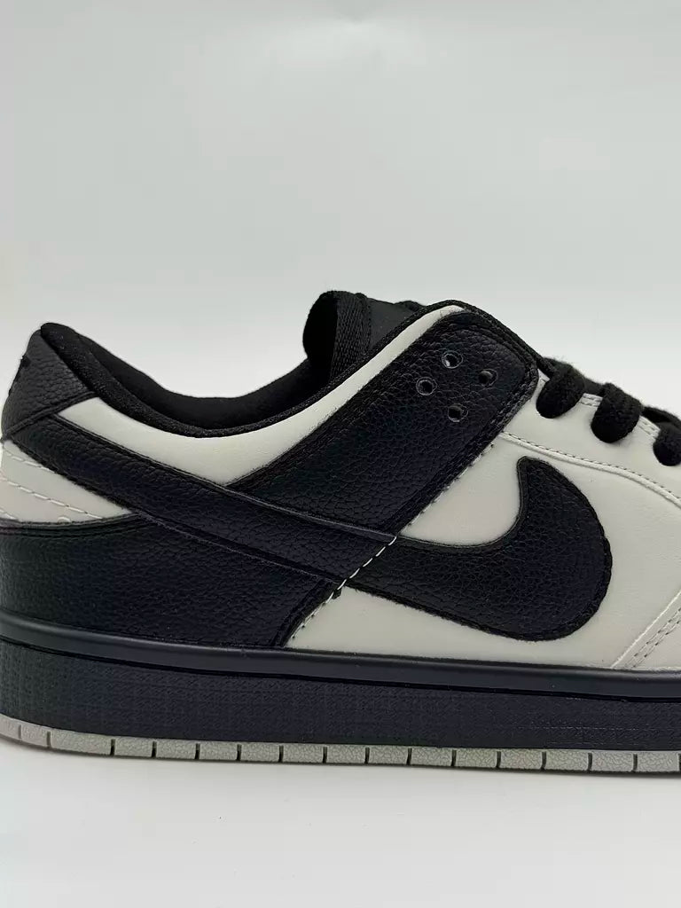 Nike SB Dunk (sail black)