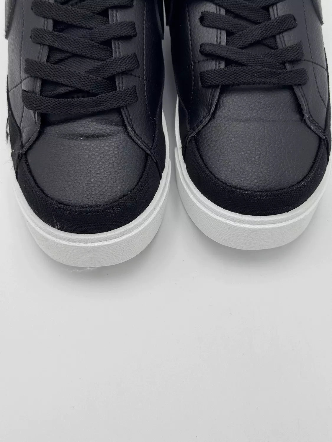 Nike Blazer Low '77 VNTG (B)