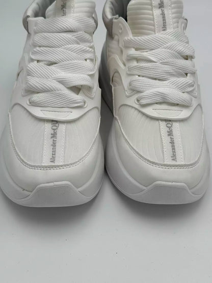 Alexander McQueen Oversized Runner (W)