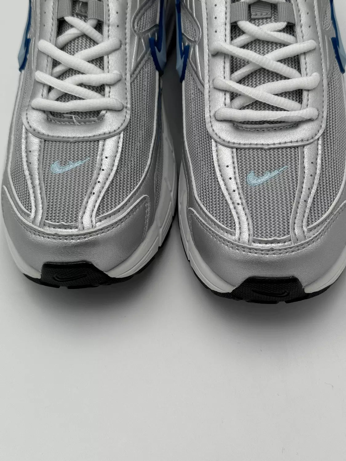 Nike Initiator "metallic silver and ice blue"