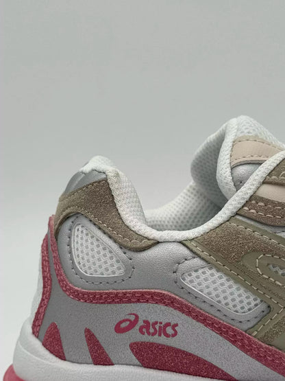 Asics GEL-NYC "mineral beige& pink accents"
